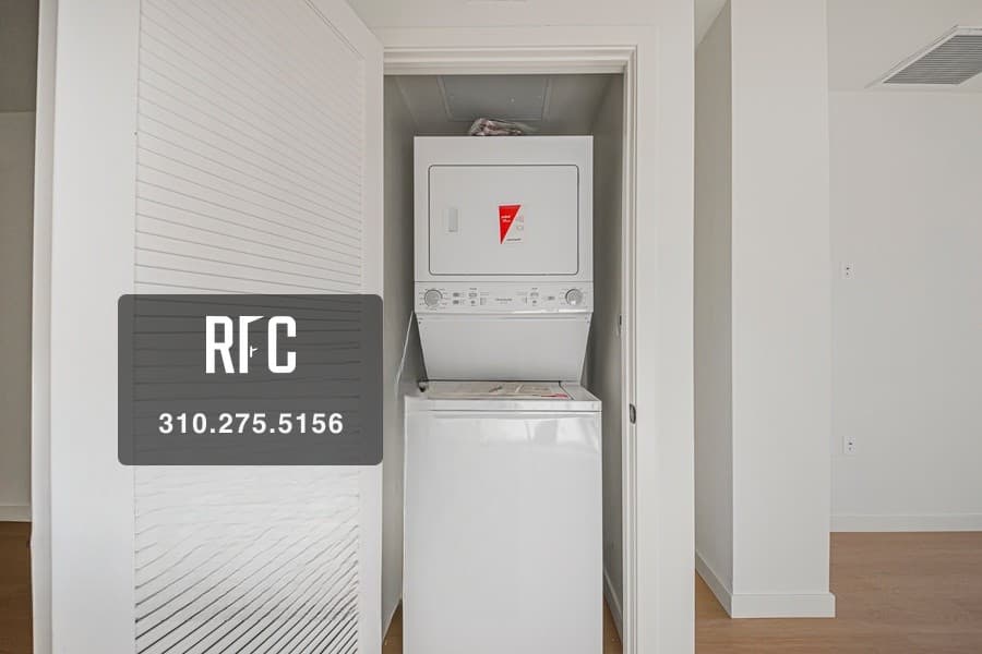 Unit 100 thumbnail 4