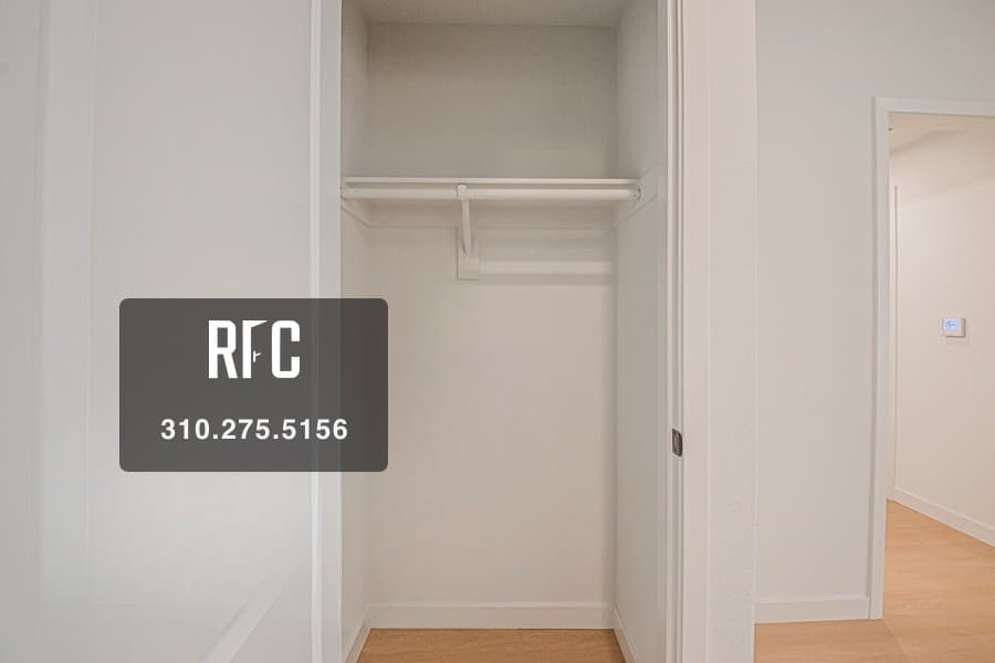 Unit 204 thumbnail 4