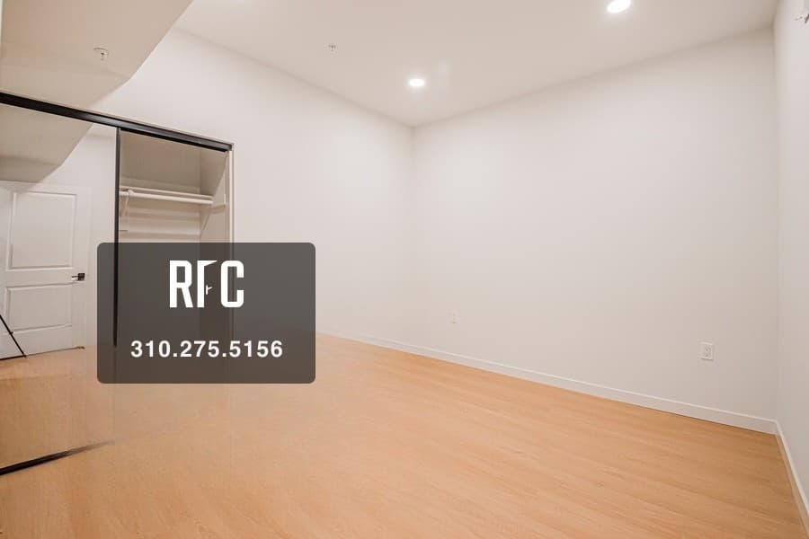 Unit 205 thumbnail 5