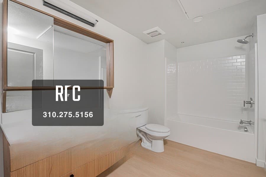 Unit 213 thumbnail 5