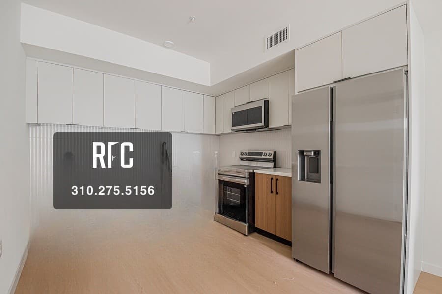 Unit 214 thumbnail 3